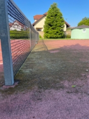 Cisteni tenisoveho kurtu