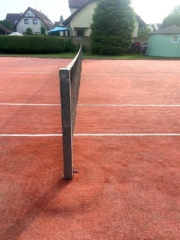 Cisteni tenisoveho kurtu