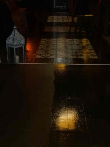 Renovace drevene podlahy restaurace praha