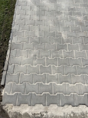 Čištění zámkové dlažby Praha