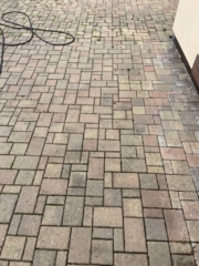 Cisteni zamkove dlazby Praha